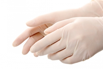 Надевание стерильных перчаток